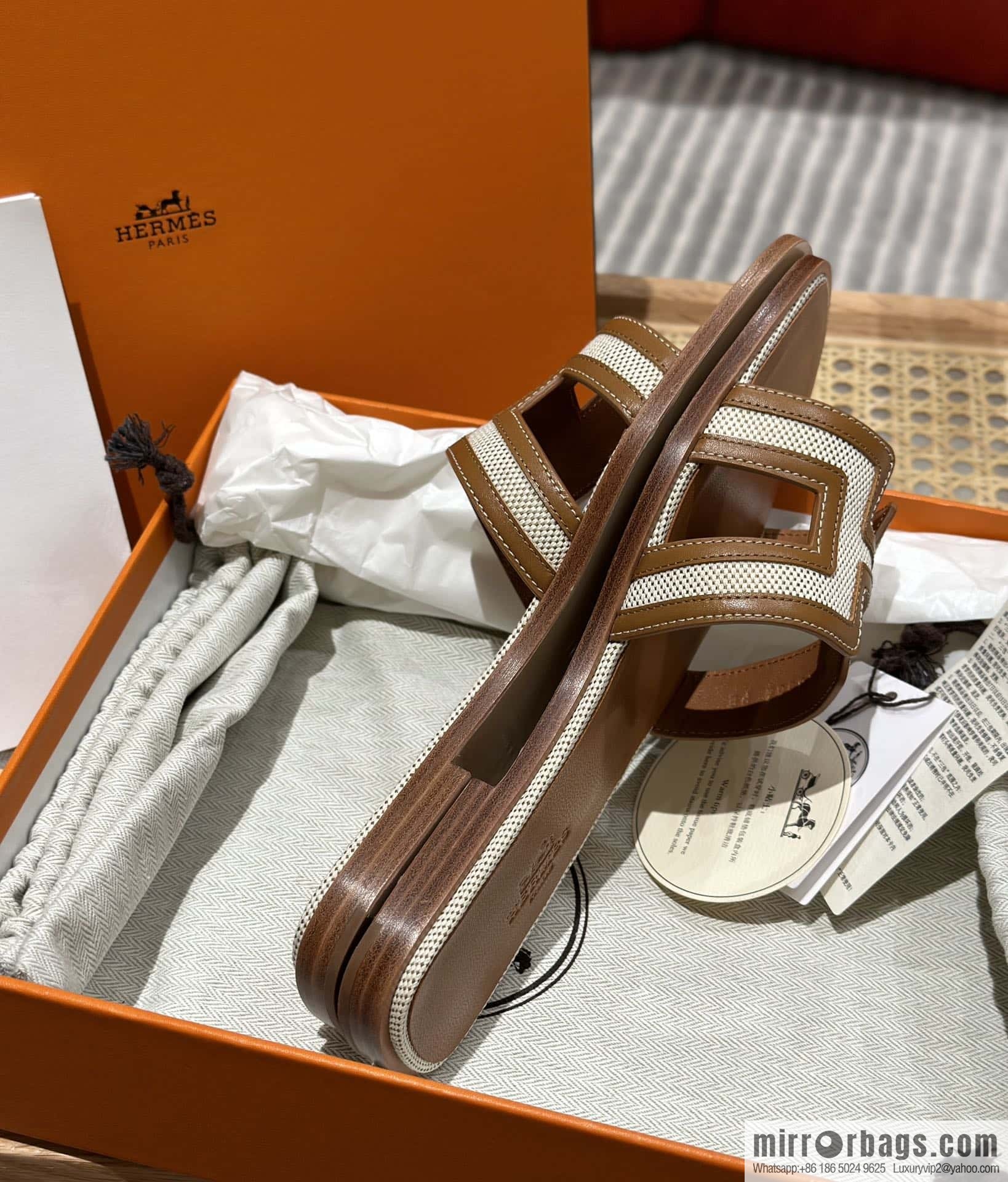 Hermes Hermes, canvas leather H slippers
