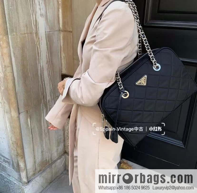 PRADA Prada imported nylon fabric, medieval camera bag 🎉 1BD641 large