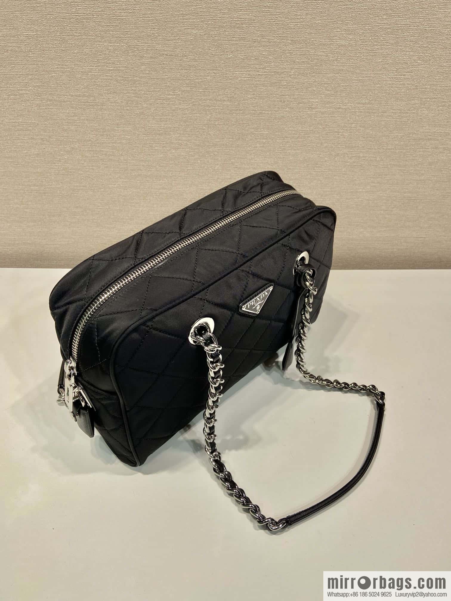 PRADA Prada imported nylon fabric, medieval camera bag 🎉 1BD641 large