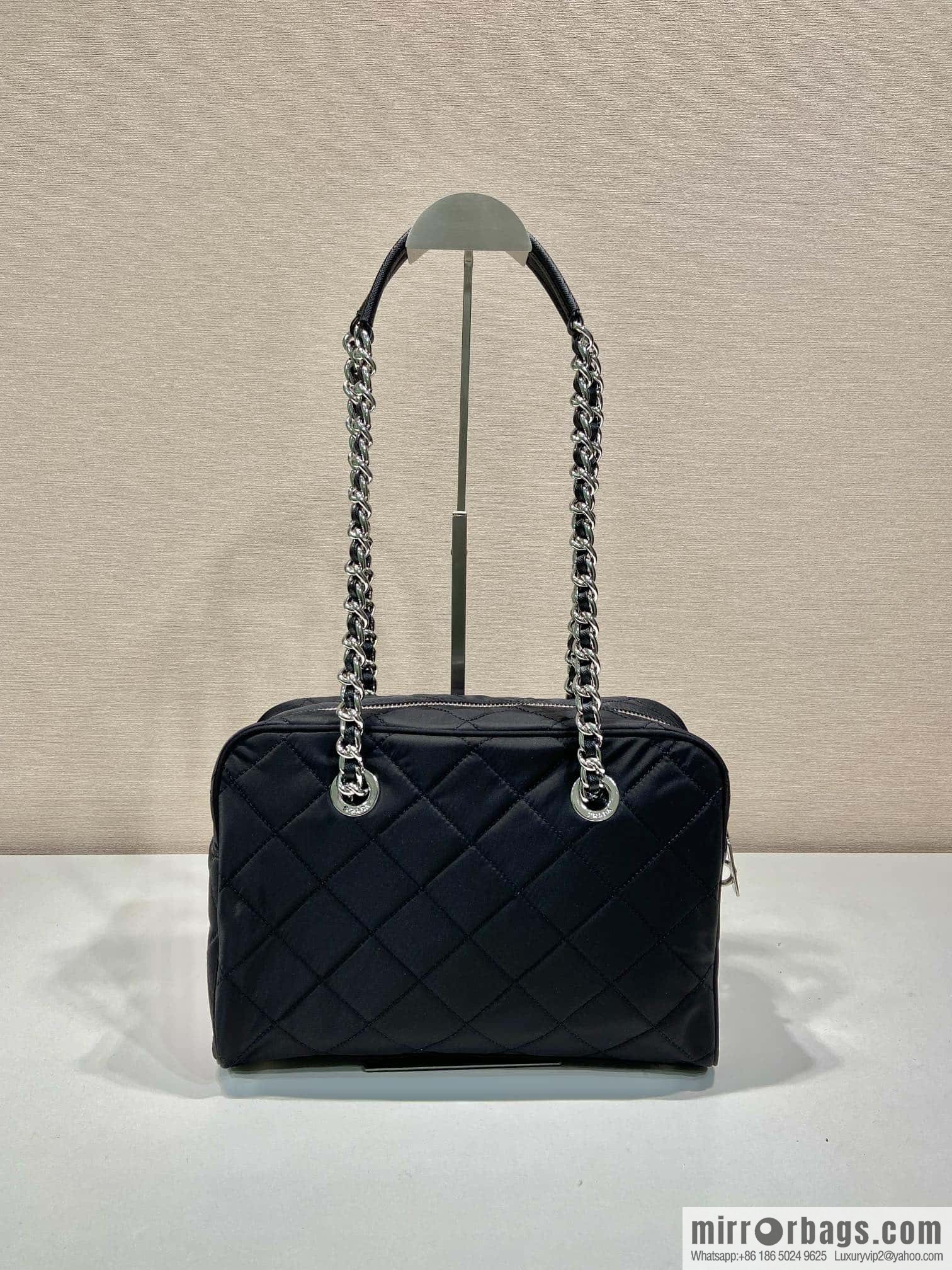 PRADA Prada imported nylon fabric, medieval camera bag 🎉 1BD641 large