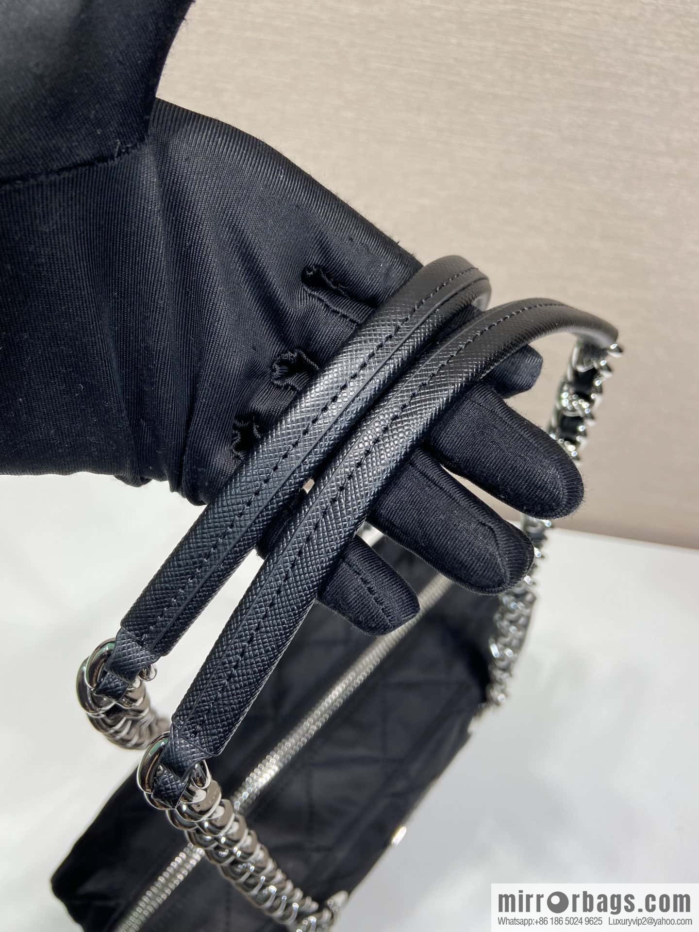 PRADA Prada imported nylon fabric, medieval camera bag 🎉 1BD641 large