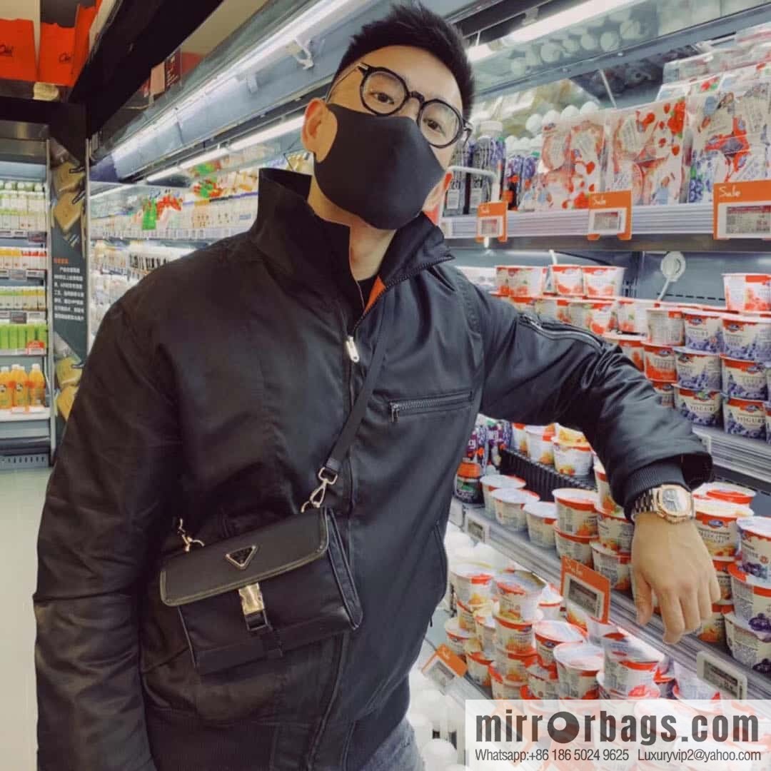 PRADA Prada new mini shape messenger bag 🎉 2ZH108 red label