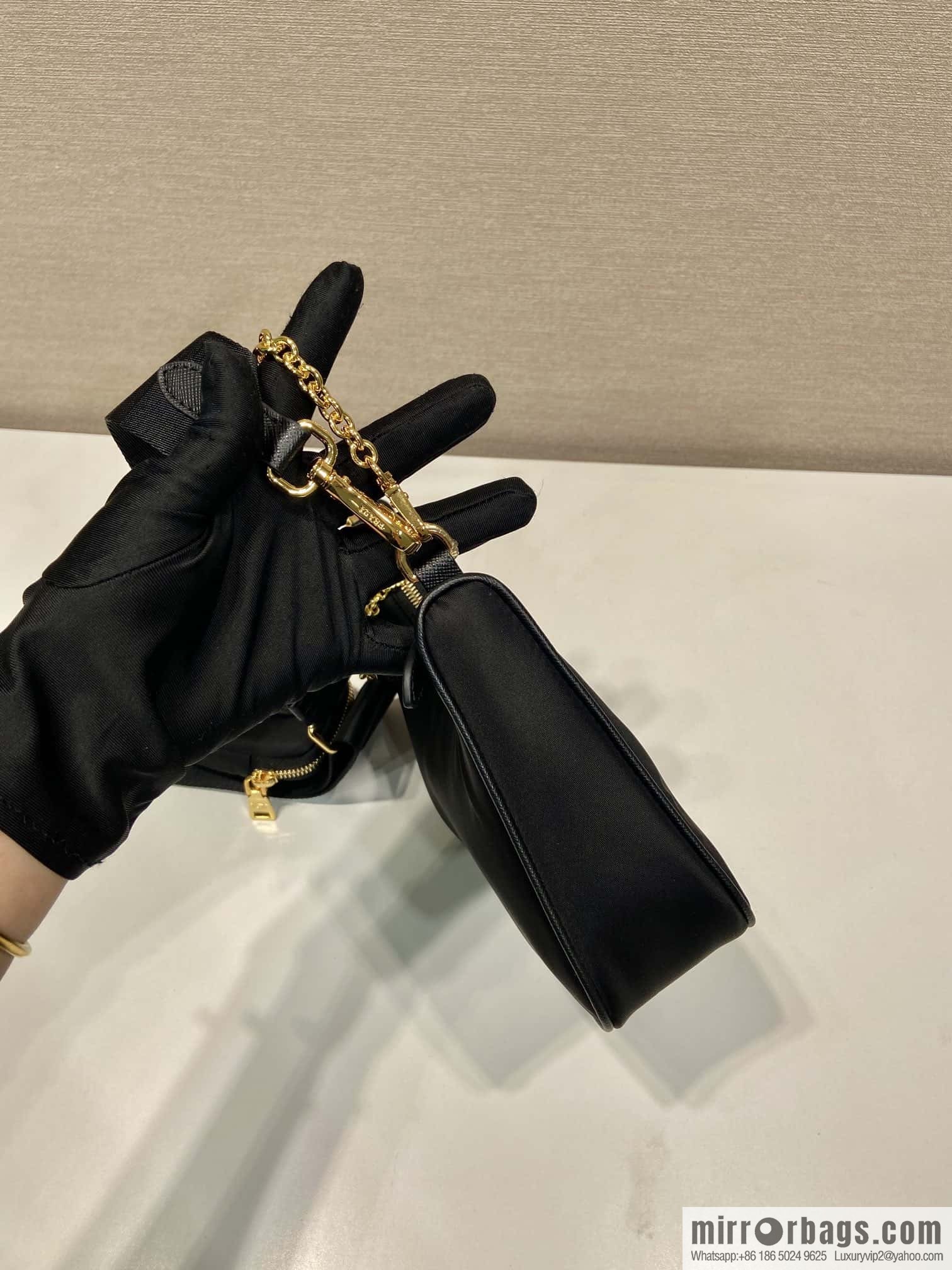 PRADA Prada nylon Hobo tote/armpit bag 1BH204 gold hardware