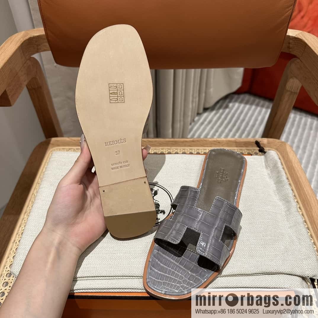 Hermès Crocodile 🐊 slippers