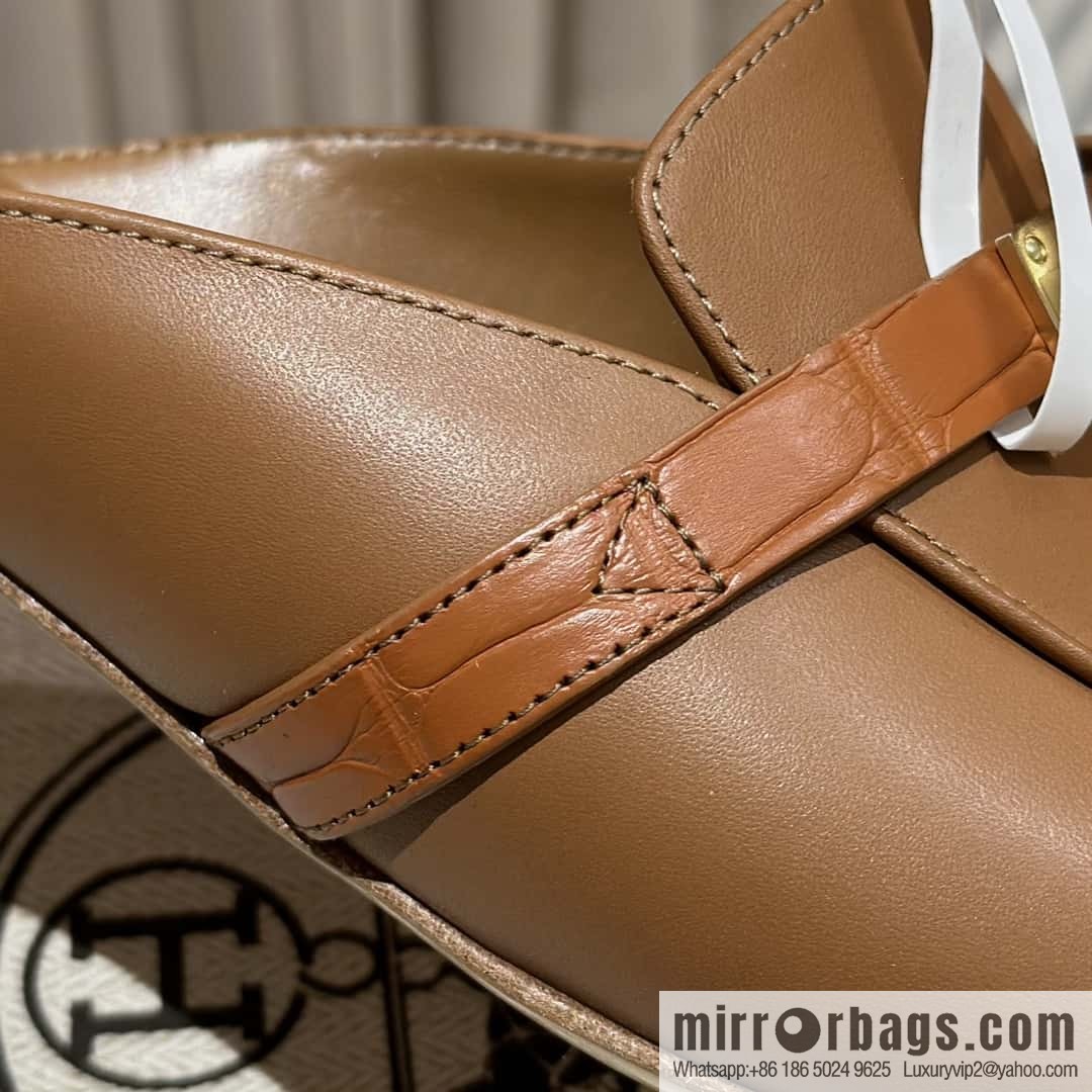 Hermès H's early spring new kelly buckle half drag