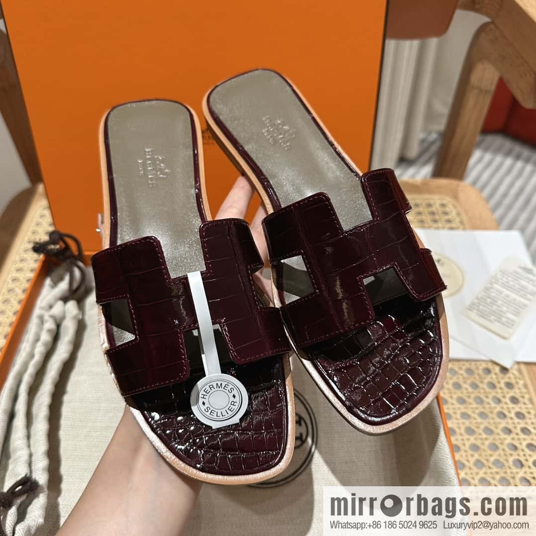 Hermès Classic H Tow Alligator Leather