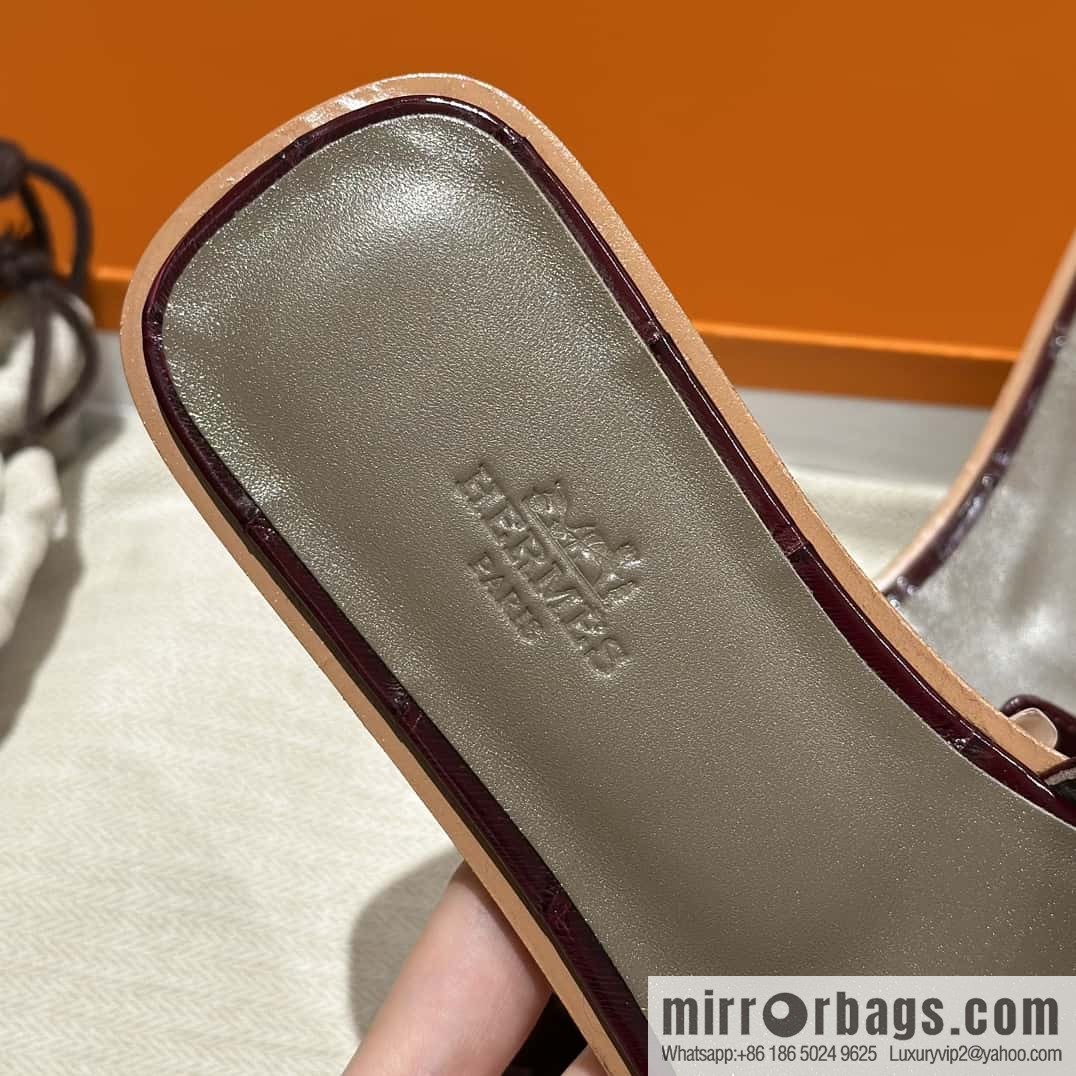 Hermès Classic H Tow Alligator Leather