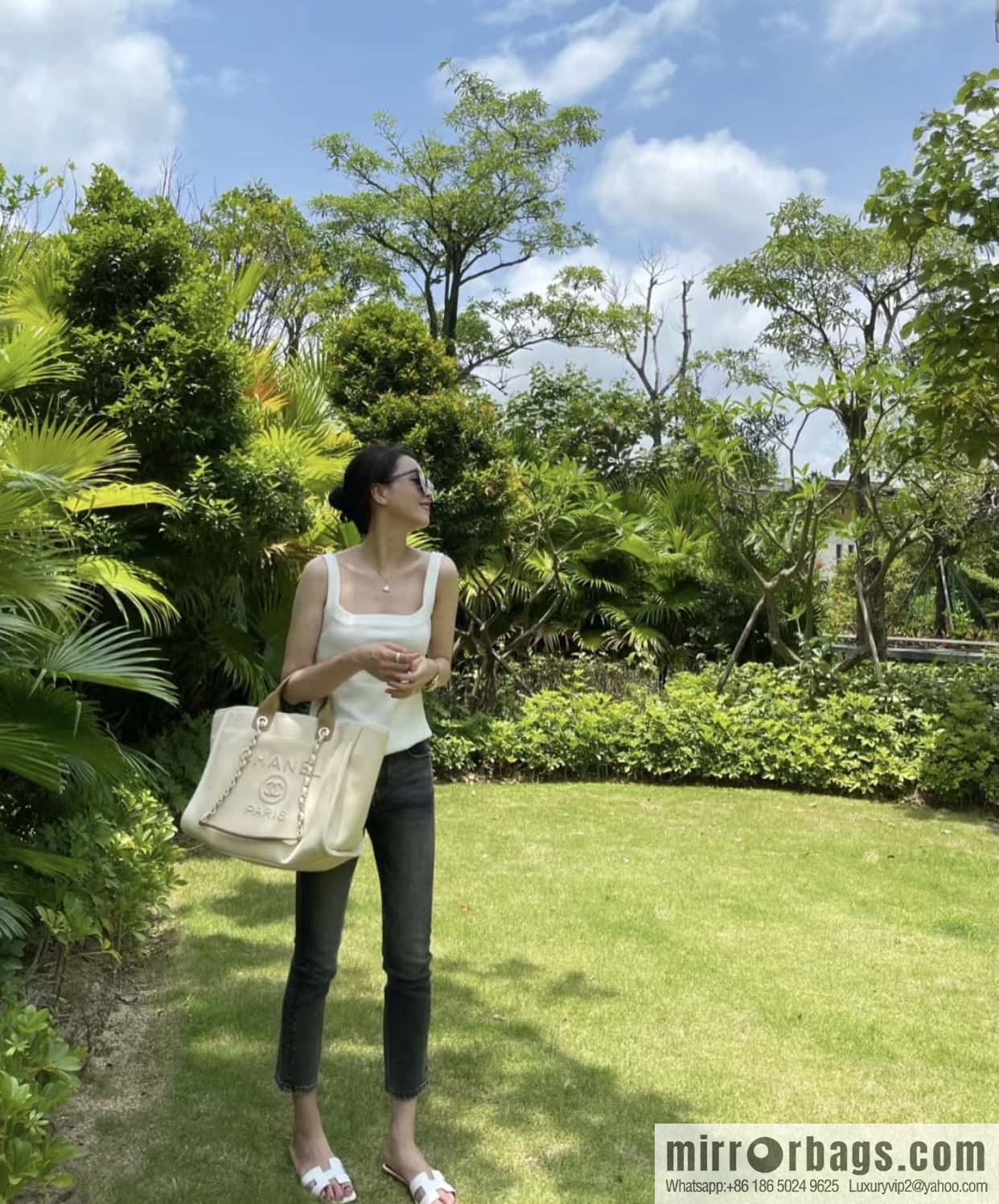 CHANEL pearl logo annual most beautiful embroidery beach bag A66941