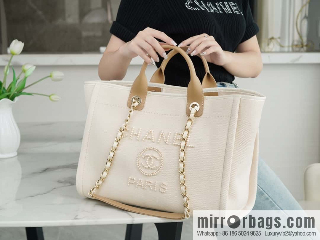 CHANEL pearl logo annual most beautiful embroidery beach bag A66941