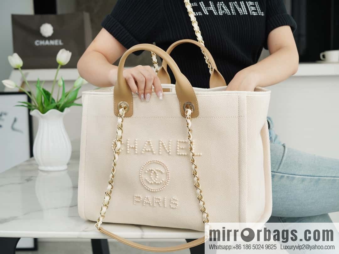 CHANEL pearl logo annual most beautiful embroidery beach bag A66941