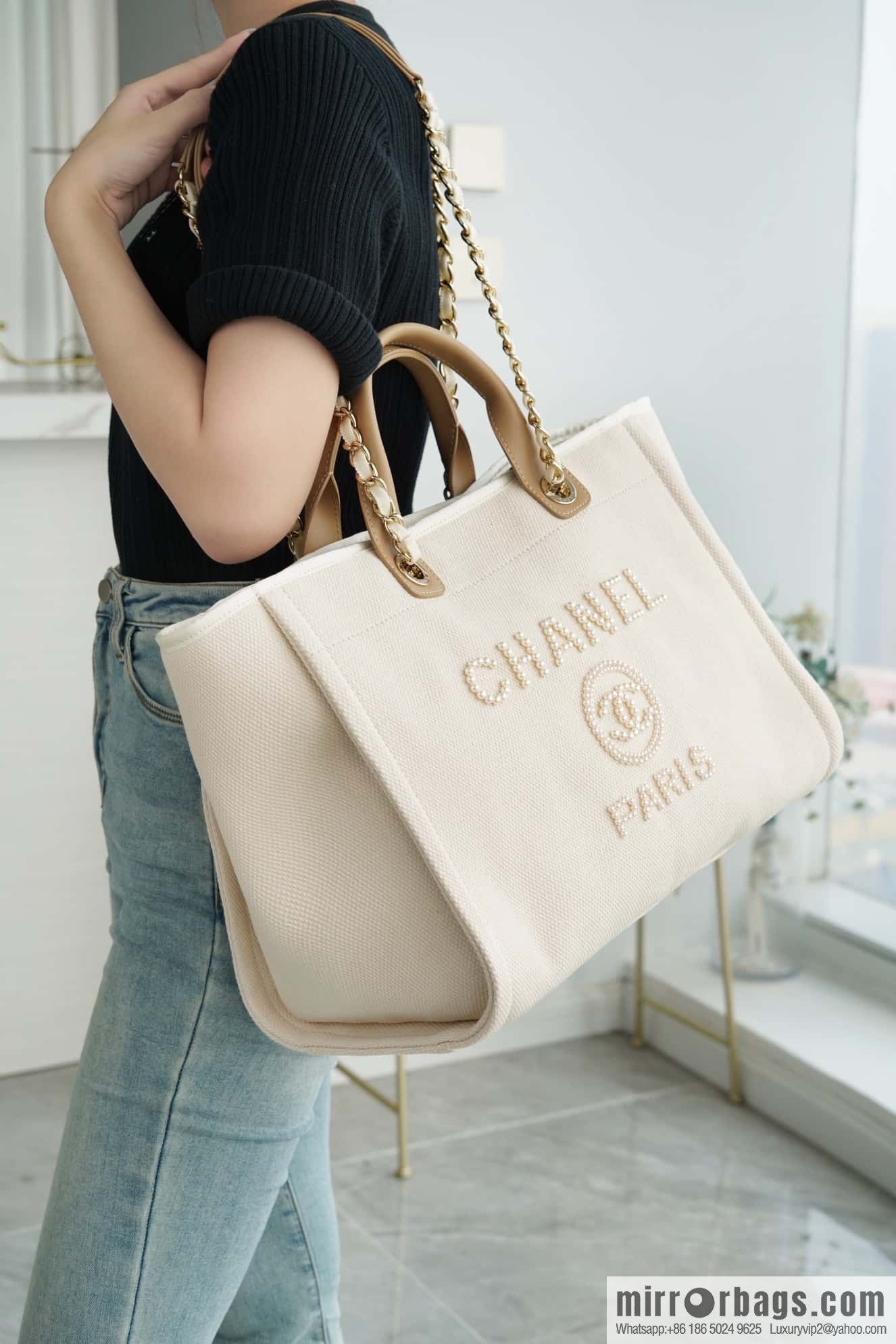 CHANEL pearl logo annual most beautiful embroidery beach bag A66941