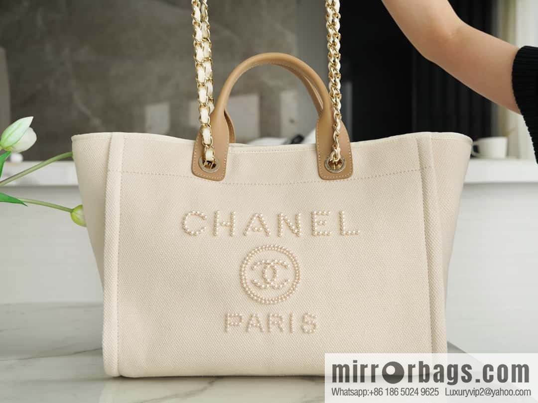 CHANEL pearl logo annual most beautiful embroidery beach bag A66941