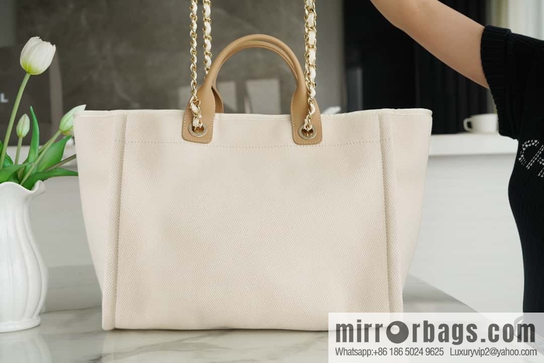 CHANEL pearl logo annual most beautiful embroidery beach bag A66941