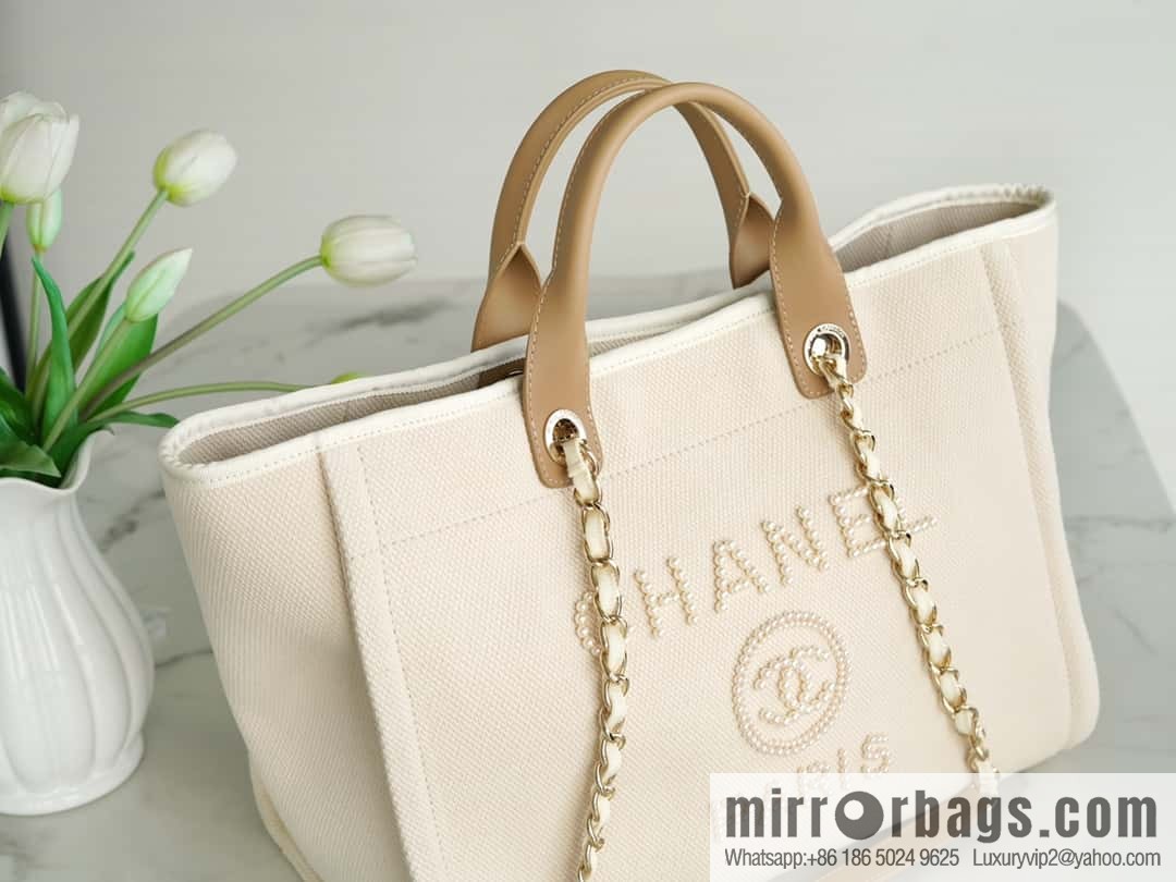 CHANEL pearl logo annual most beautiful embroidery beach bag A66941