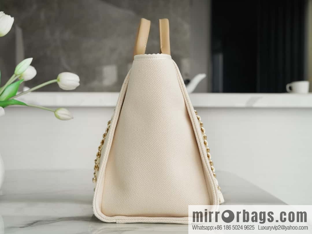 CHANEL pearl logo annual most beautiful embroidery beach bag A66941