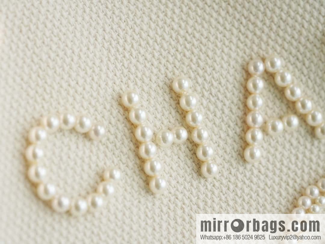 CHANEL pearl logo annual most beautiful embroidery beach bag A66941