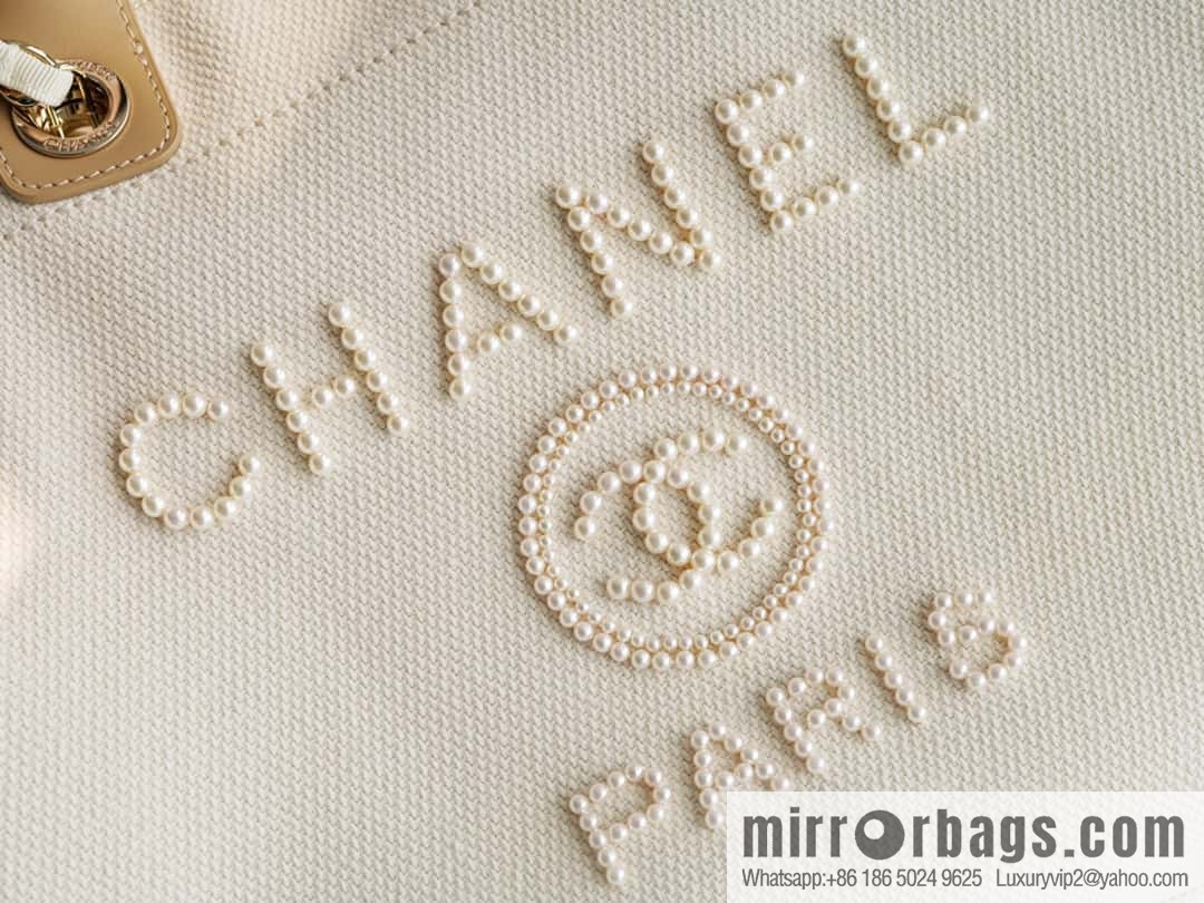 CHANEL pearl logo annual most beautiful embroidery beach bag A66941