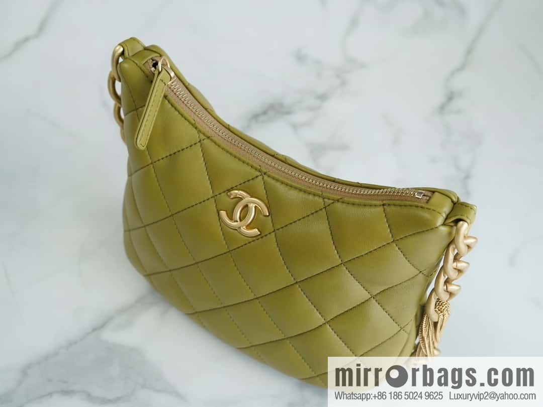 CHANEL 23A Handicraft Workshop HOBO Underarm Bag AS4220 Mustard Green