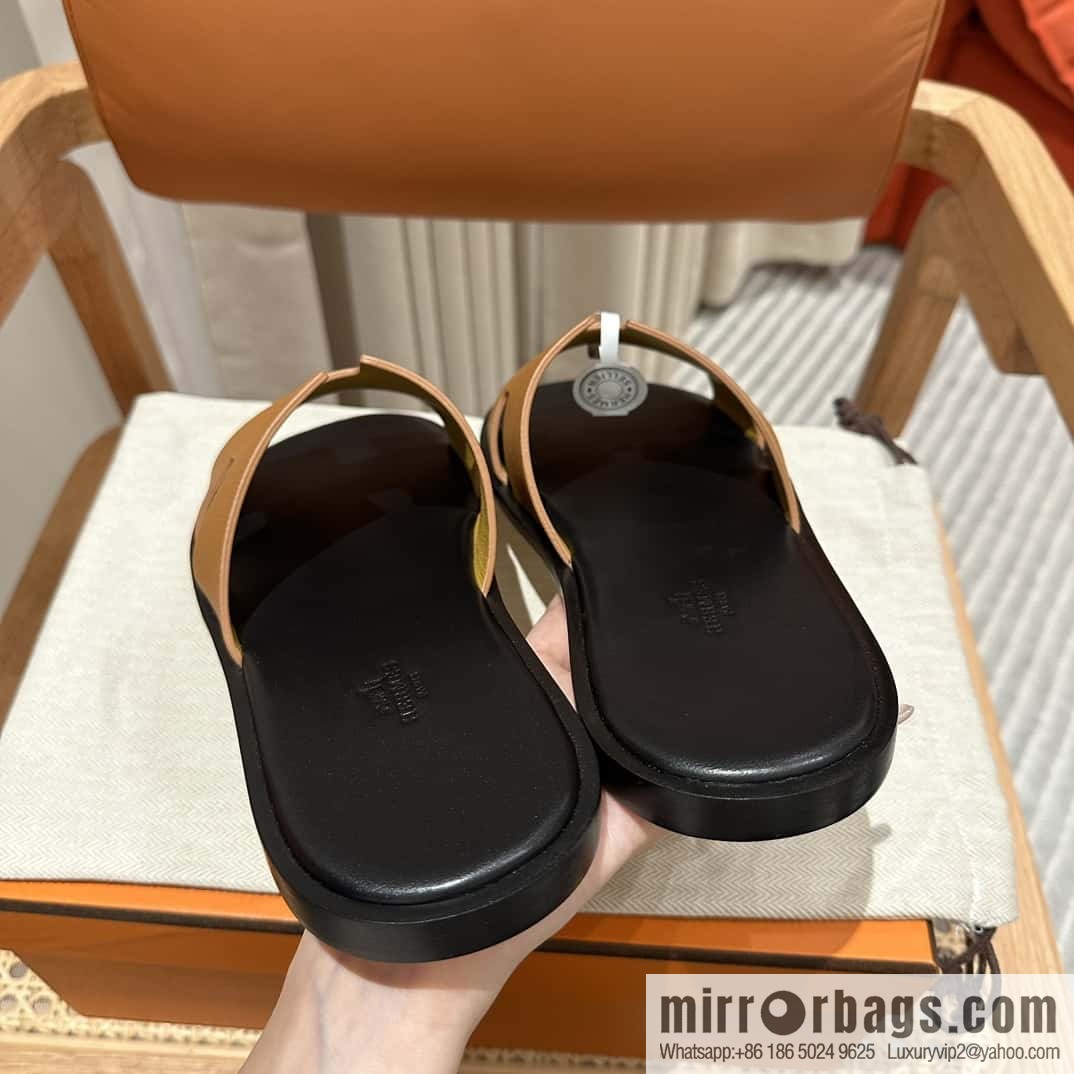 Hermès Men's Slippers