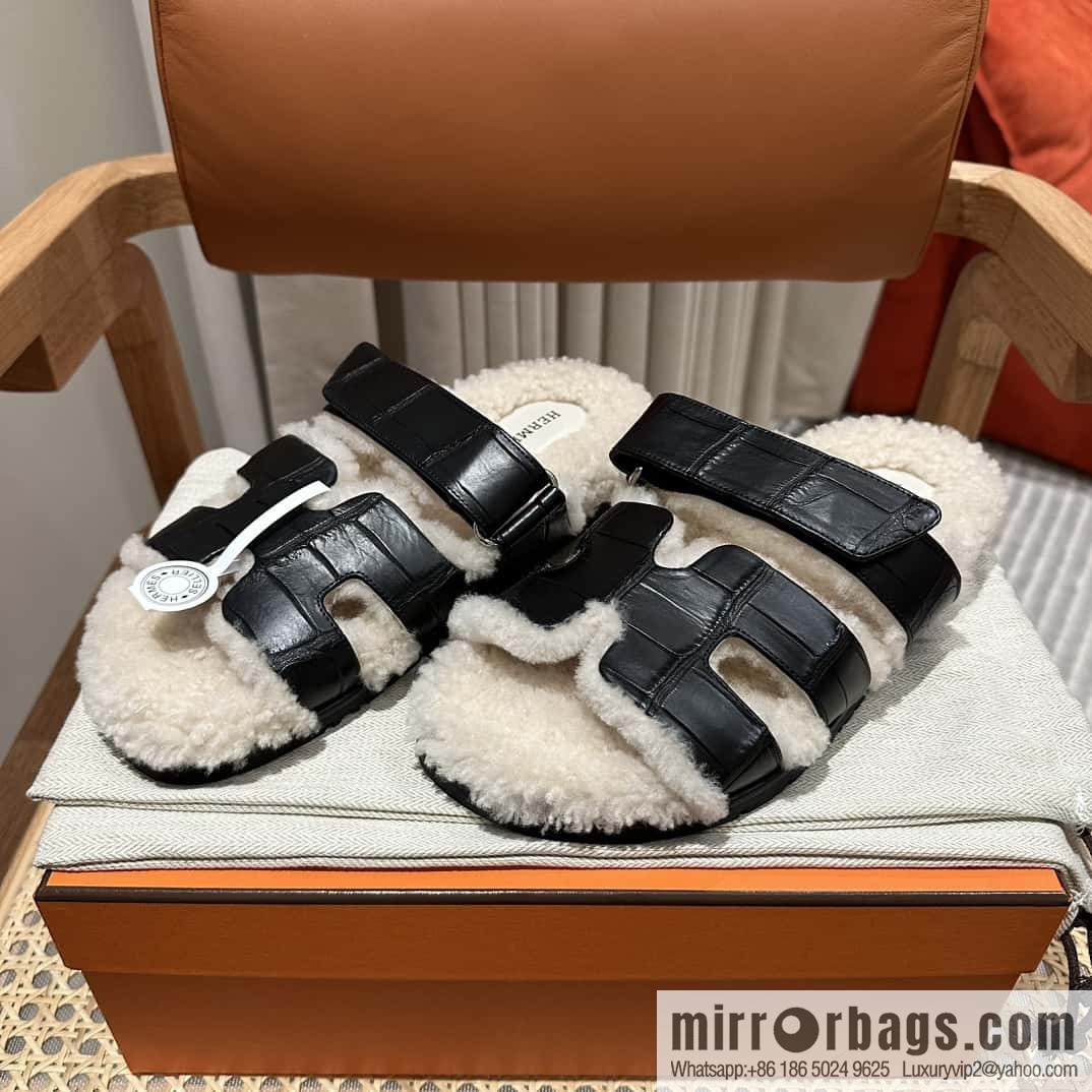Hermès hairy trailing crocodile🐊