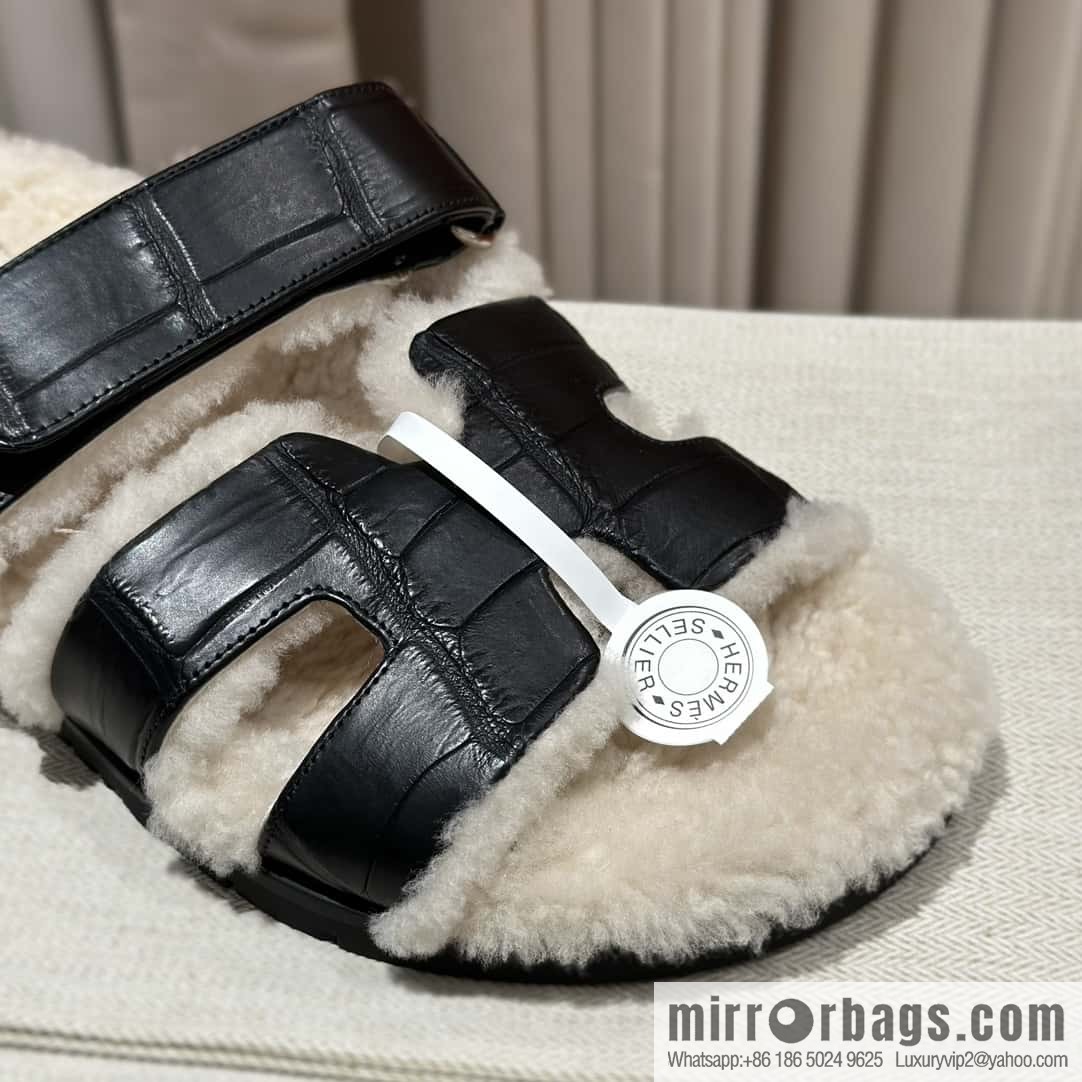 Hermès hairy trailing crocodile🐊