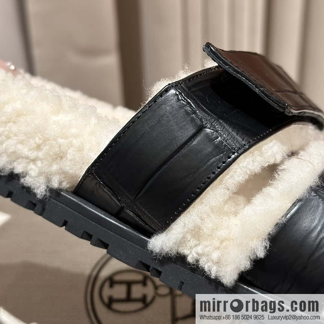 Hermès hairy trailing crocodile🐊
