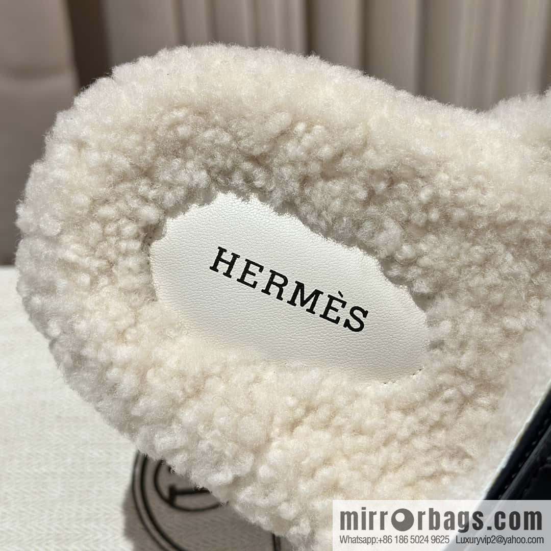 Hermès hairy trailing crocodile🐊