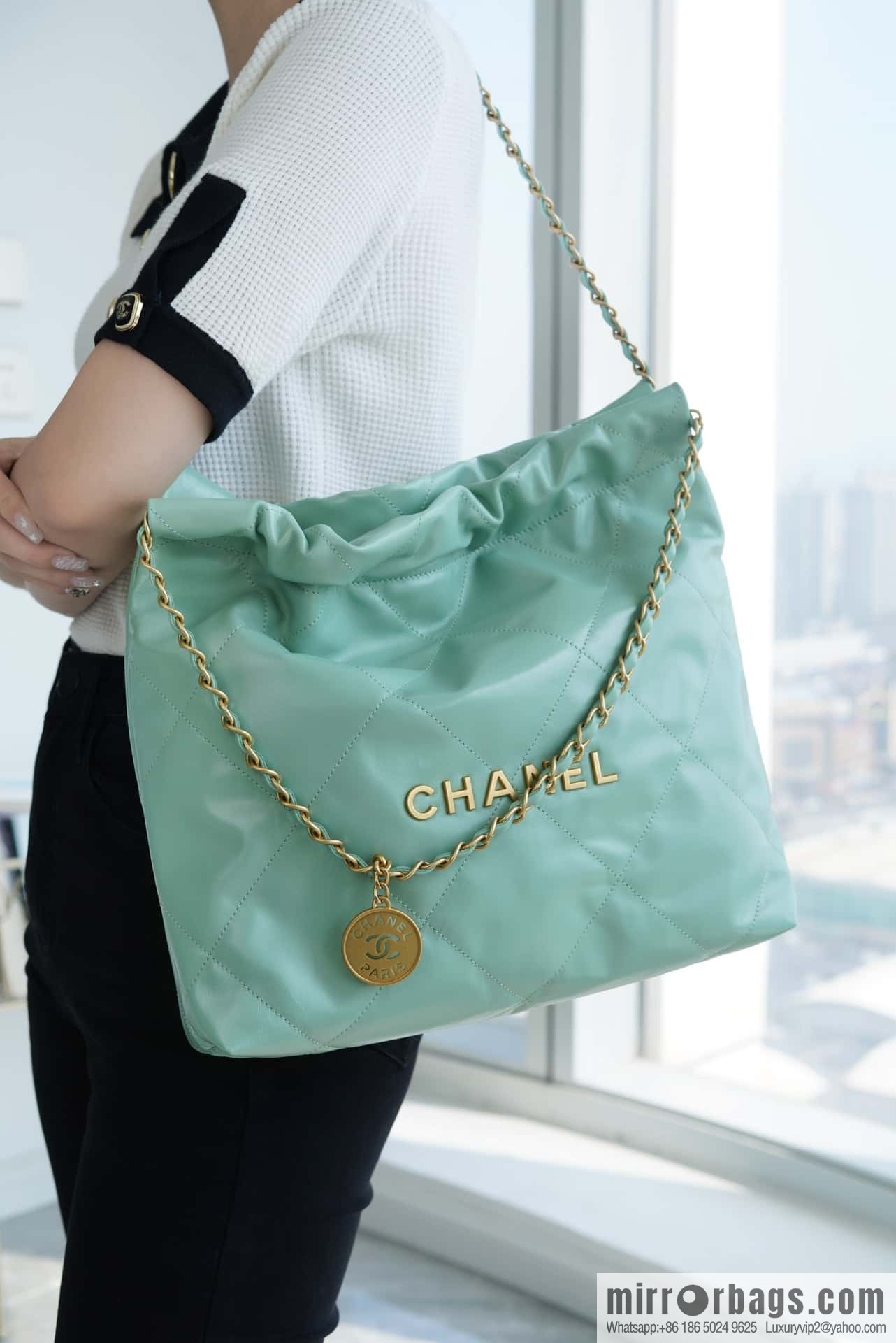 CHANEL 23c new 22 handbag AS3260 mint green 🌿 genuine tail leather small