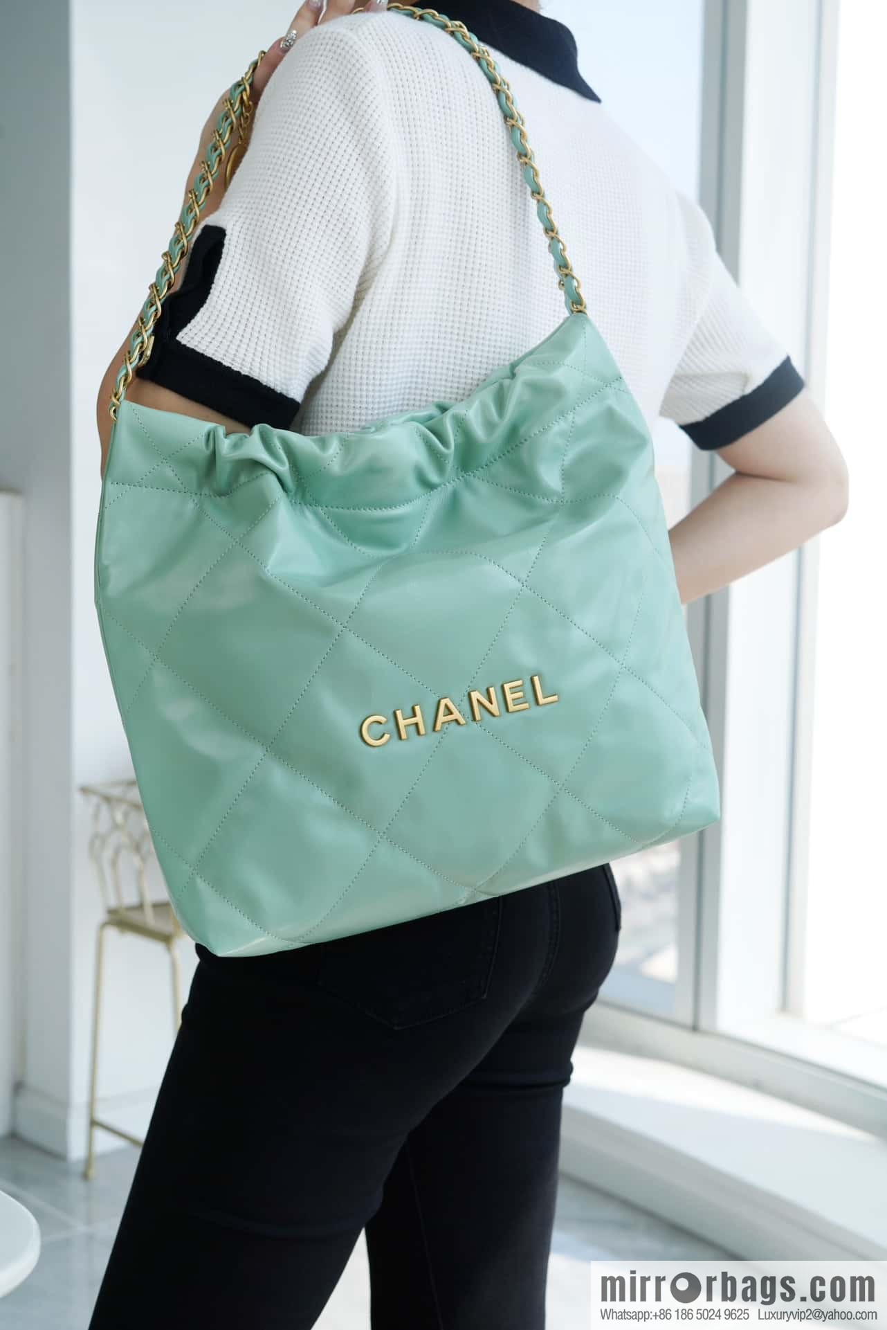 CHANEL 23c new 22 handbag AS3260 mint green 🌿 genuine tail leather small