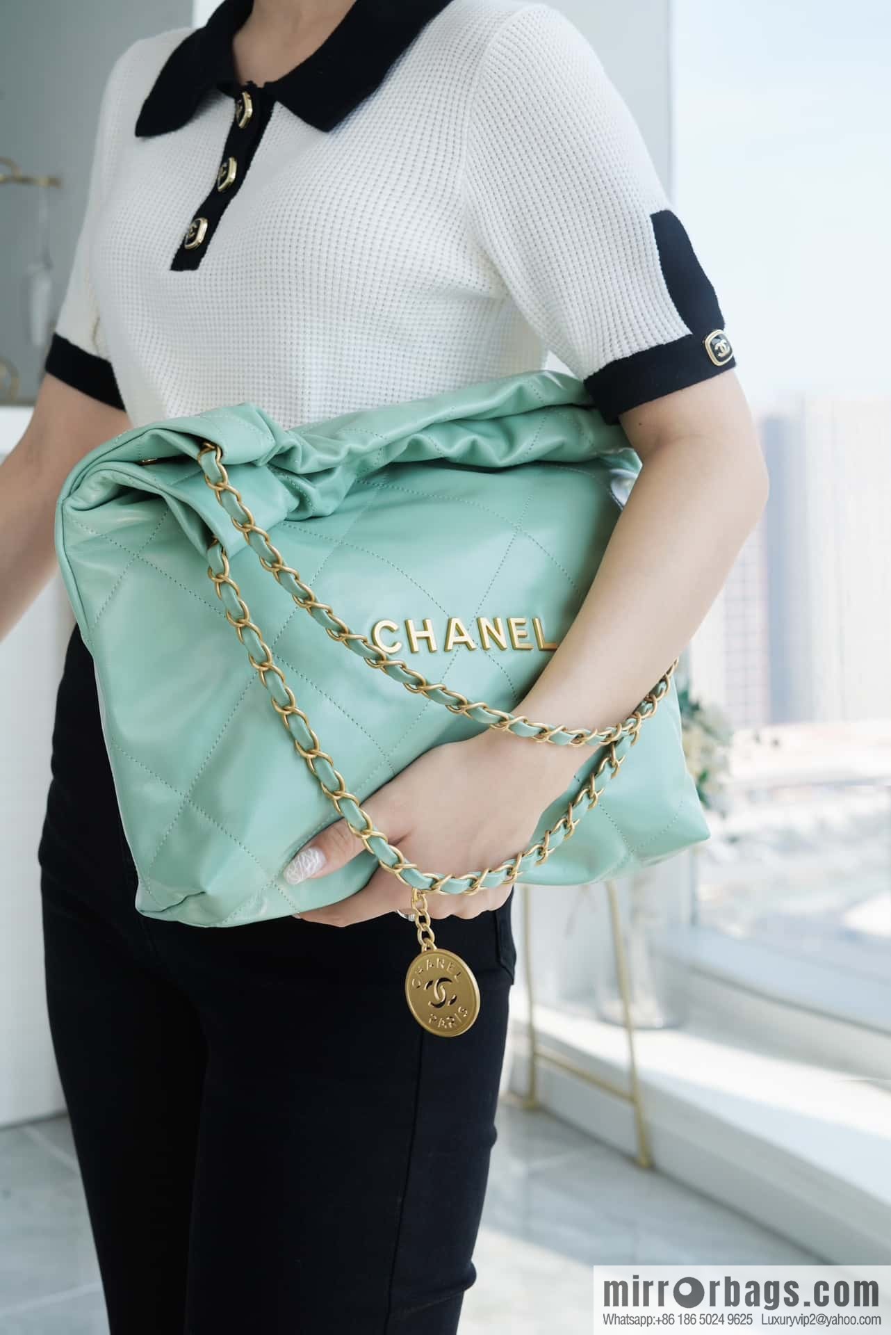 CHANEL 23c new 22 handbag AS3260 mint green 🌿 genuine tail leather small