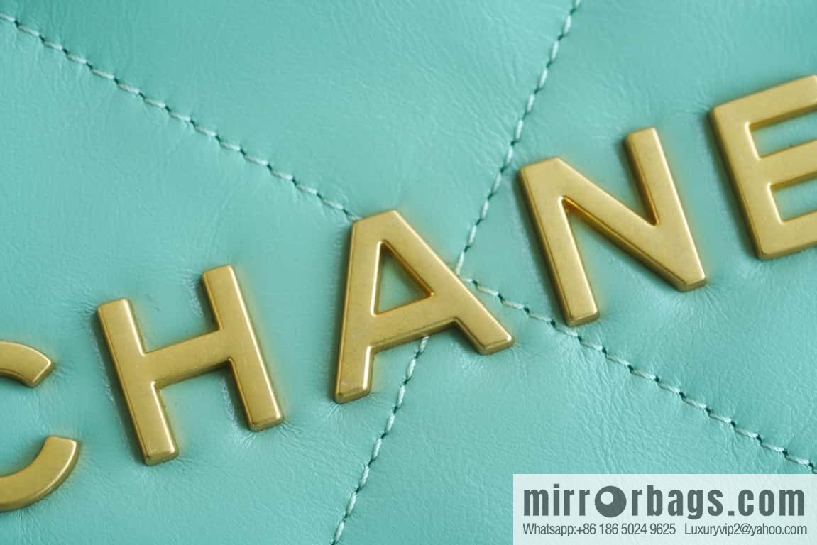 CHANEL 23c new 22 handbag AS3260 mint green 🌿 genuine tail leather small