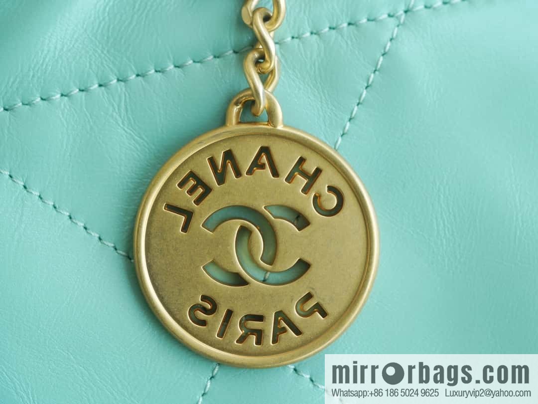 CHANEL 23c new 22 handbag AS3260 mint green 🌿 genuine tail leather small