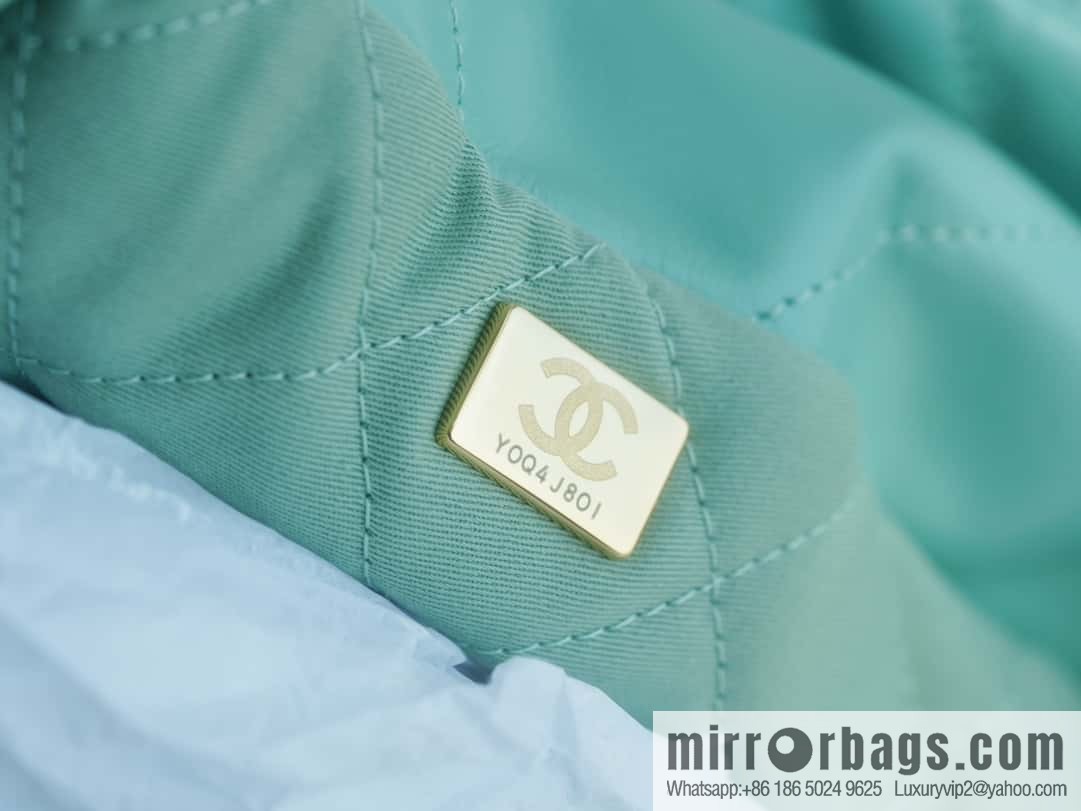 CHANEL 23c new 22 handbag AS3260 mint green 🌿 genuine tail leather small