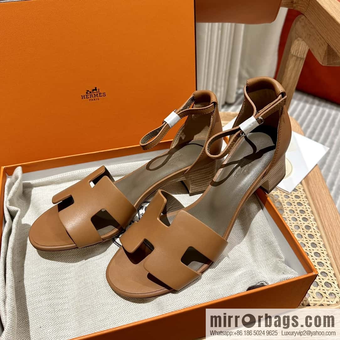 Hermès H high-heeled sandals, gold brown