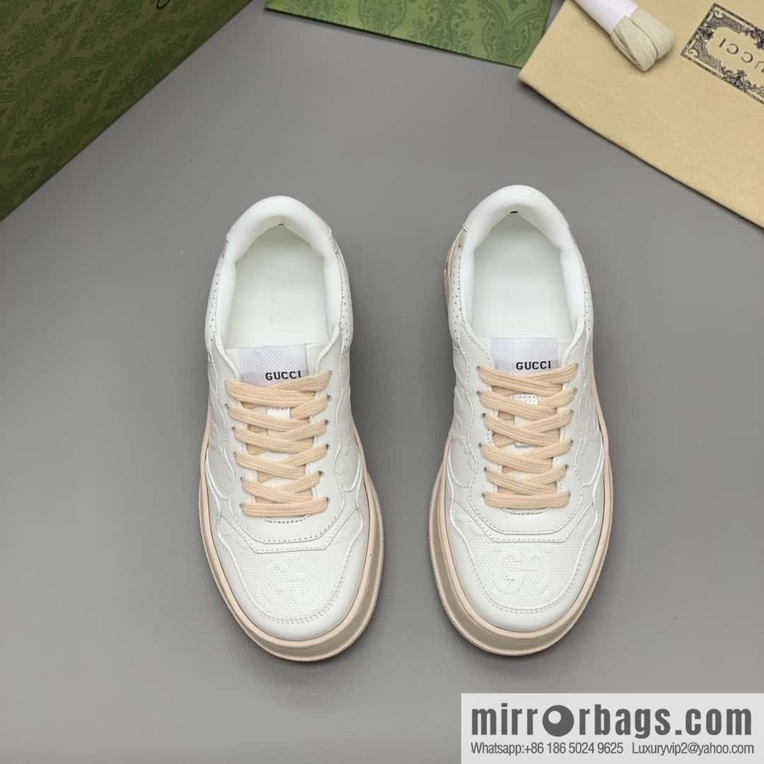 GUCCI is presented in GG printed canvas details, cowhide material, women's sports and leisure shoes