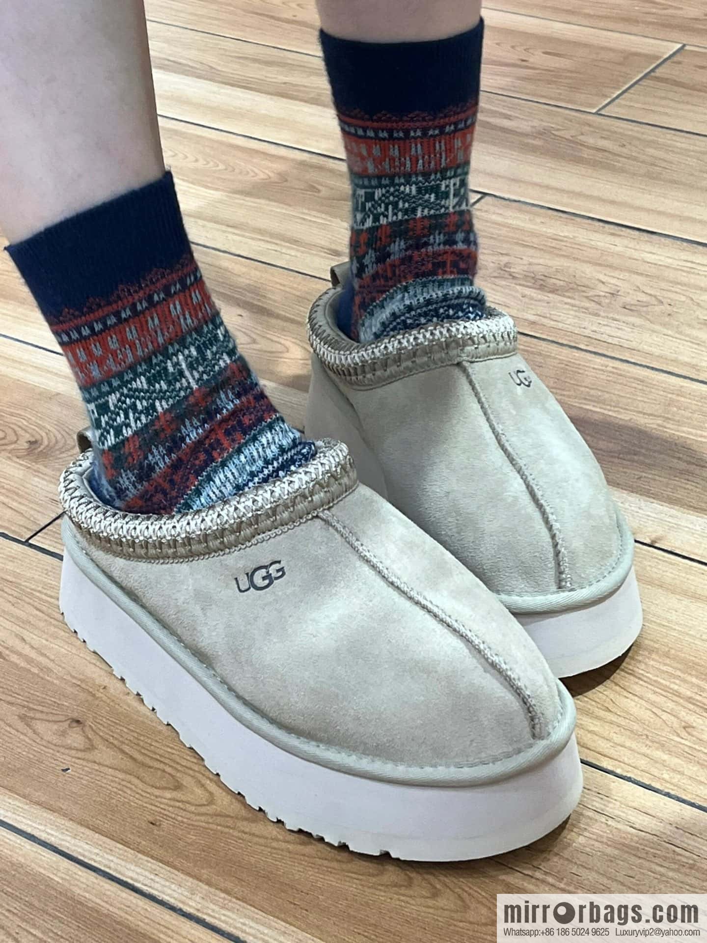 UGG Autumn and winter ethnic style Tacs thick-soled fluffy slippers