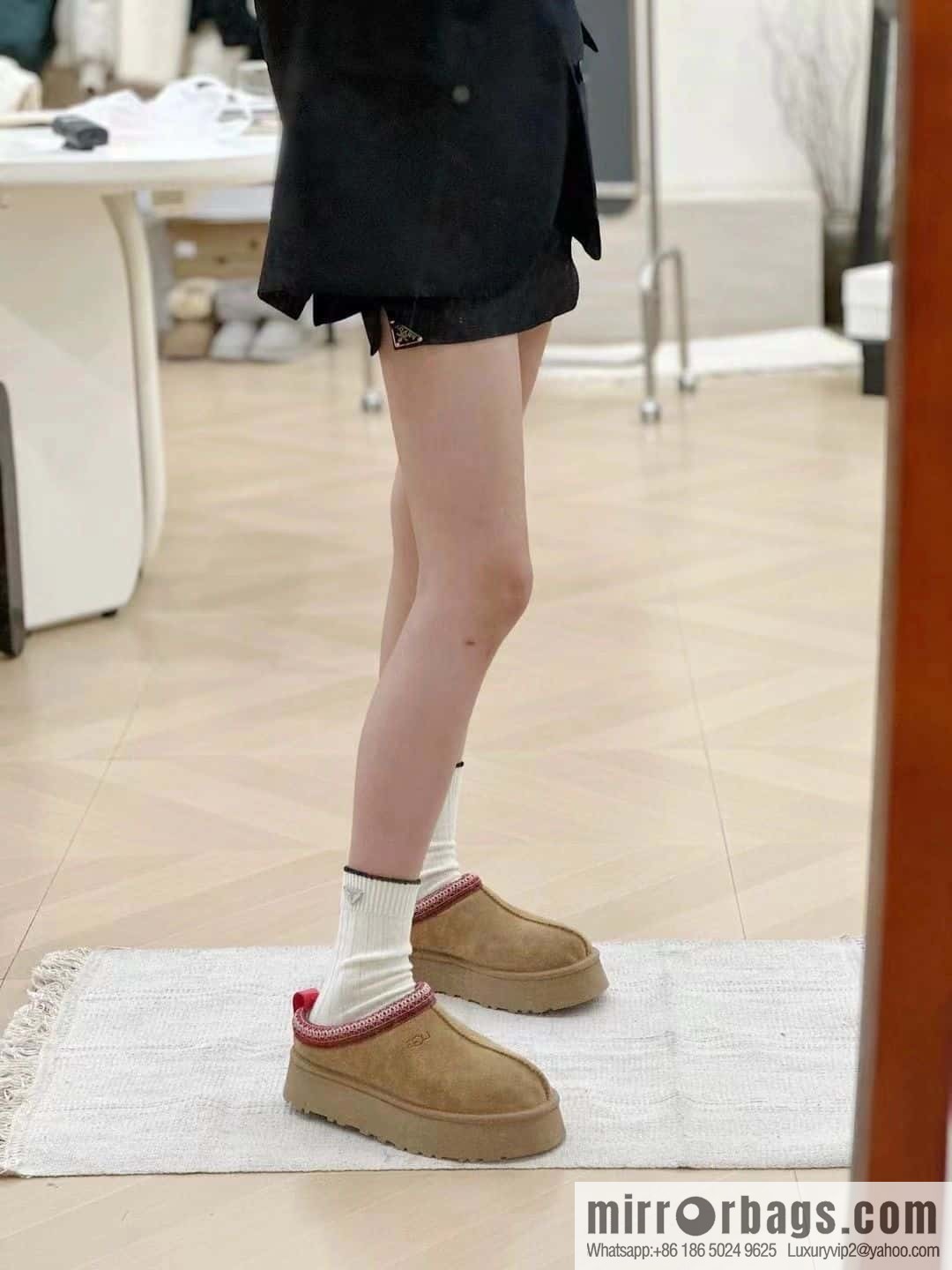 UGG Autumn and winter ethnic style Tacs thick-soled fluffy slippers