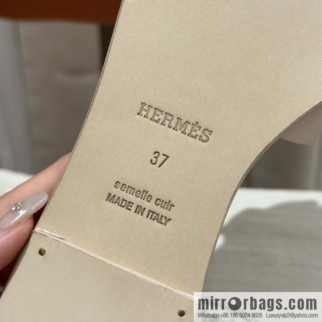 Hermès imported Italian cowhide, new small sandals