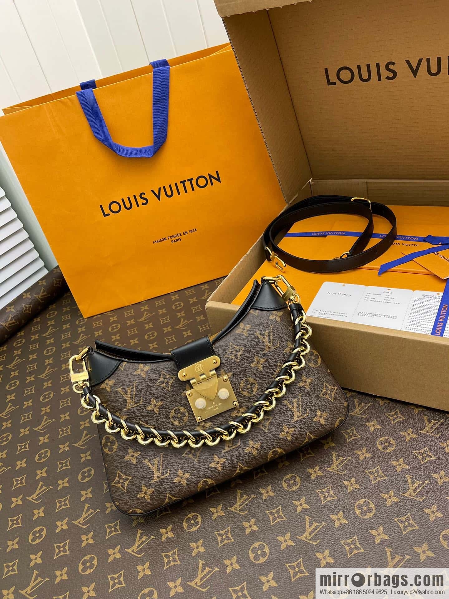 Louis Vuitton M46659 LV TWINNY handbag