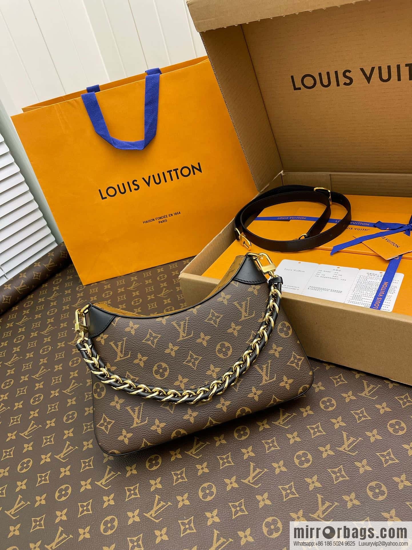 Louis Vuitton M46659 LV TWINNY handbag