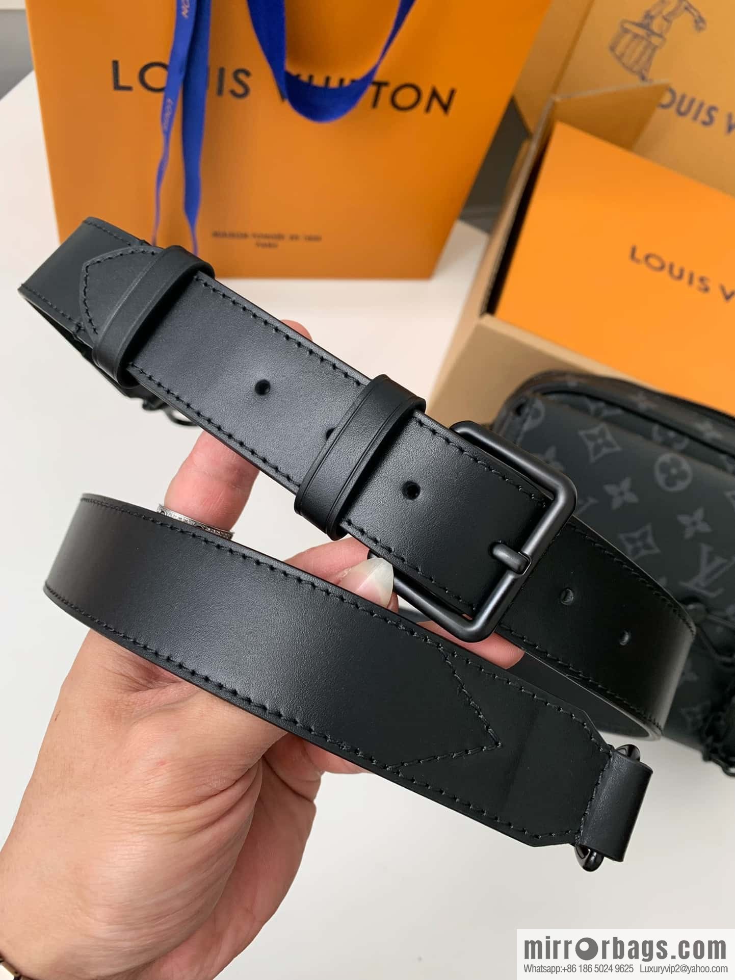 Louis Vuitton M46795 Steamer Messenger