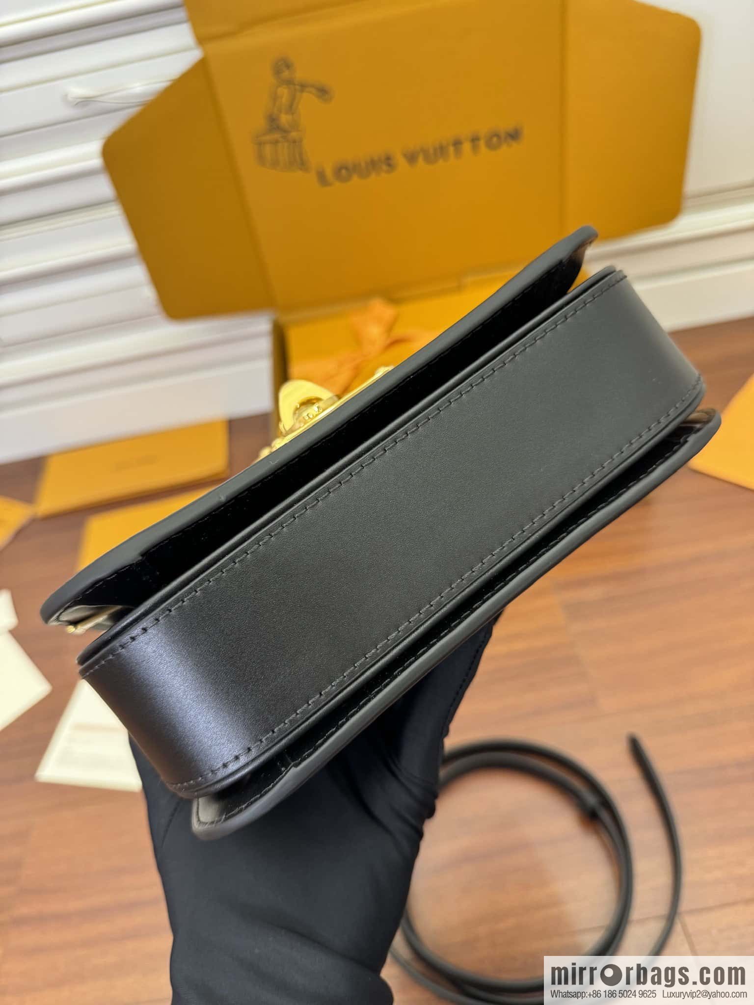 Louis Vuitton M23655 Orsay MM