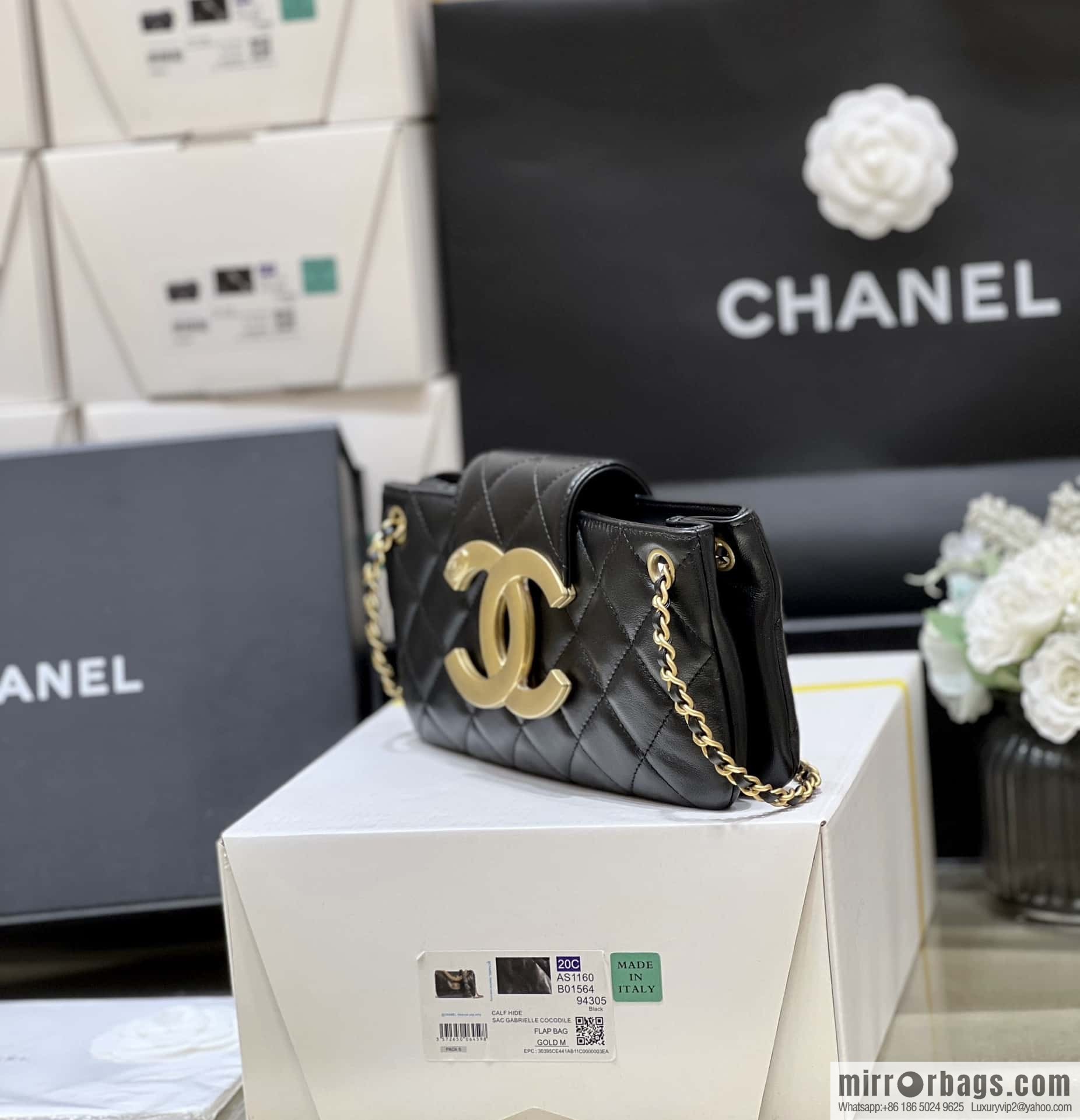 CHANEL 24C early spring vacation series Vintage double C baguette bag AS4611