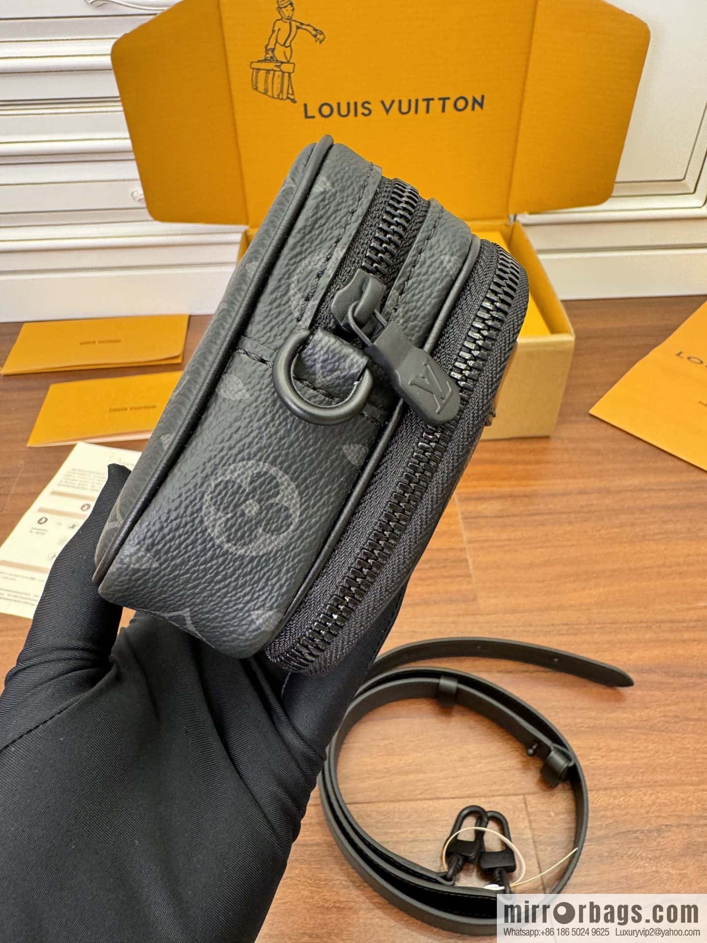 LV M82542 Alpha Wearable Wallet