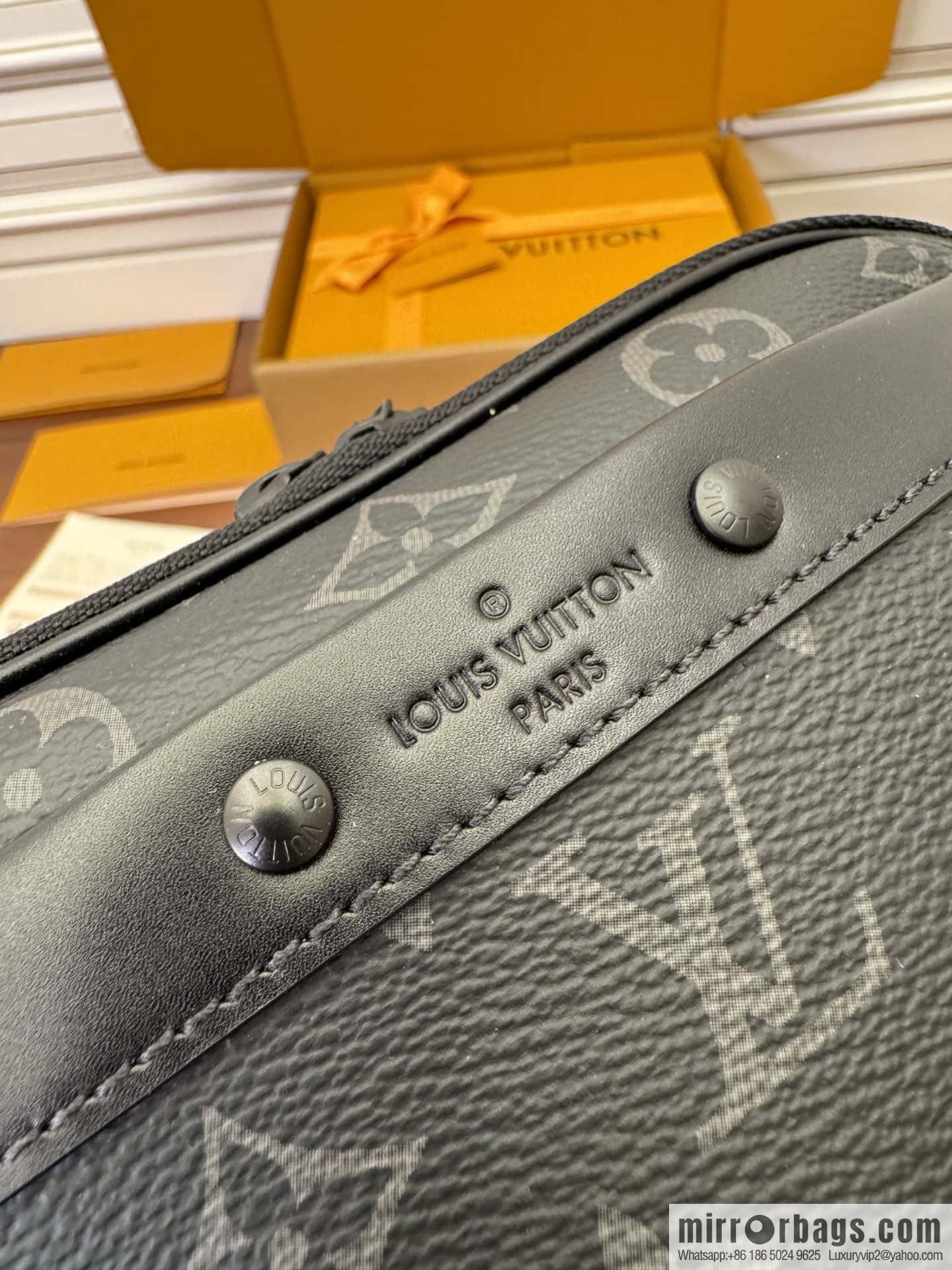 LV M82542 Alpha Wearable Wallet