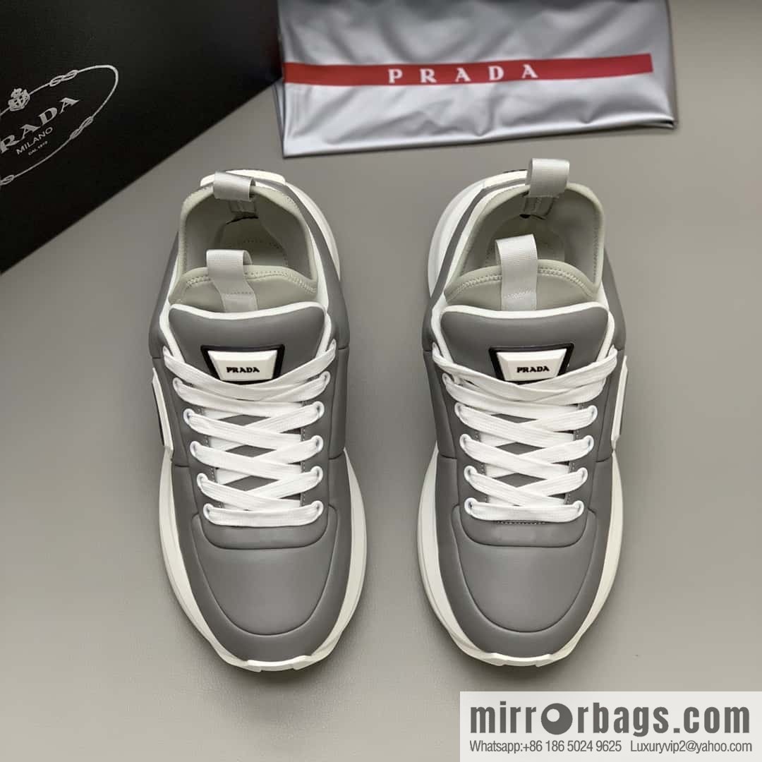 PRADA tongue embossed logo letters, autumn and winter men's casual shoes