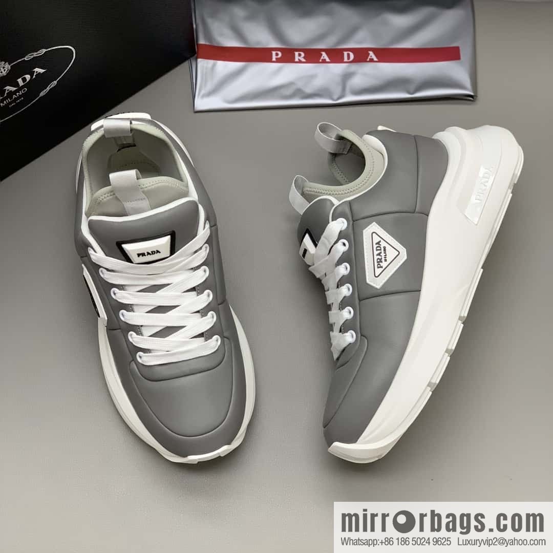 PRADA tongue embossed logo letters, autumn and winter men's casual shoes