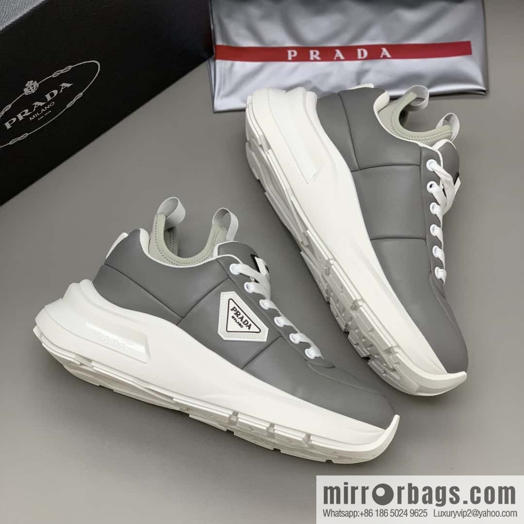 PRADA tongue embossed logo letters, autumn and winter men's casual shoes