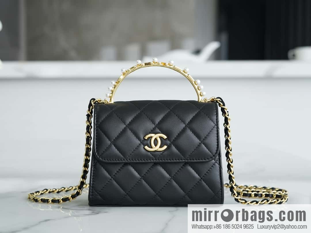 CHANEL B new autumn and winter, pearl Kelly handle chain bag AP3513