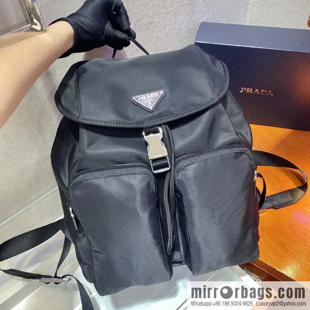 PRADA classic triangle enamel logo, imported parachute fabric backpack 1BZ005